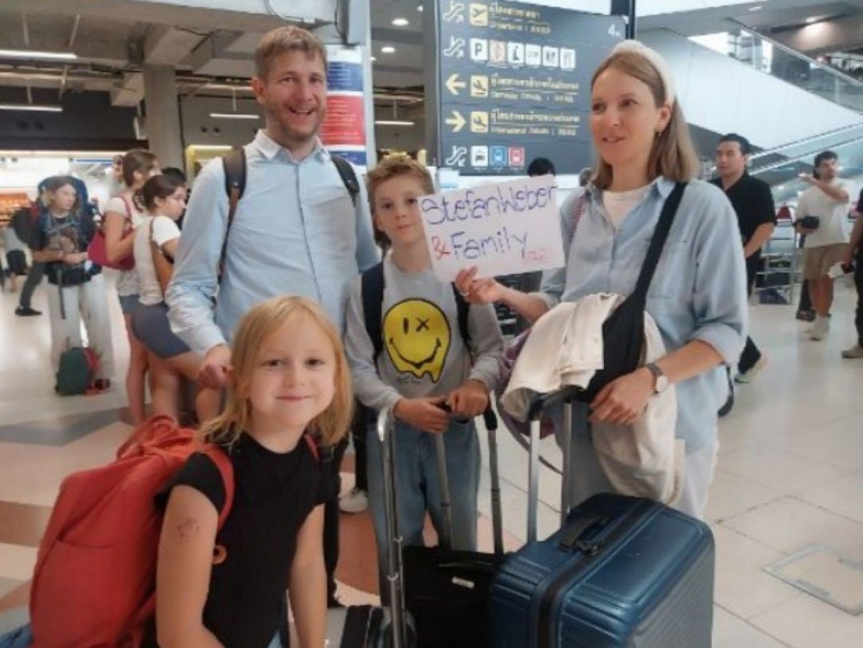 รับลูกค้าที่สนามบินแม่สอดไปโรงแรม